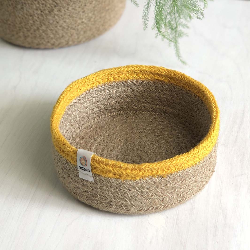Jute Small Shallow Basket - Natural/Yellow