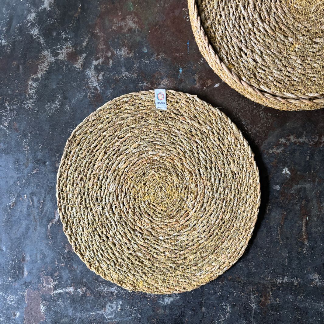 Seagrass Tablemats with Holder - Set of 6 - Natural