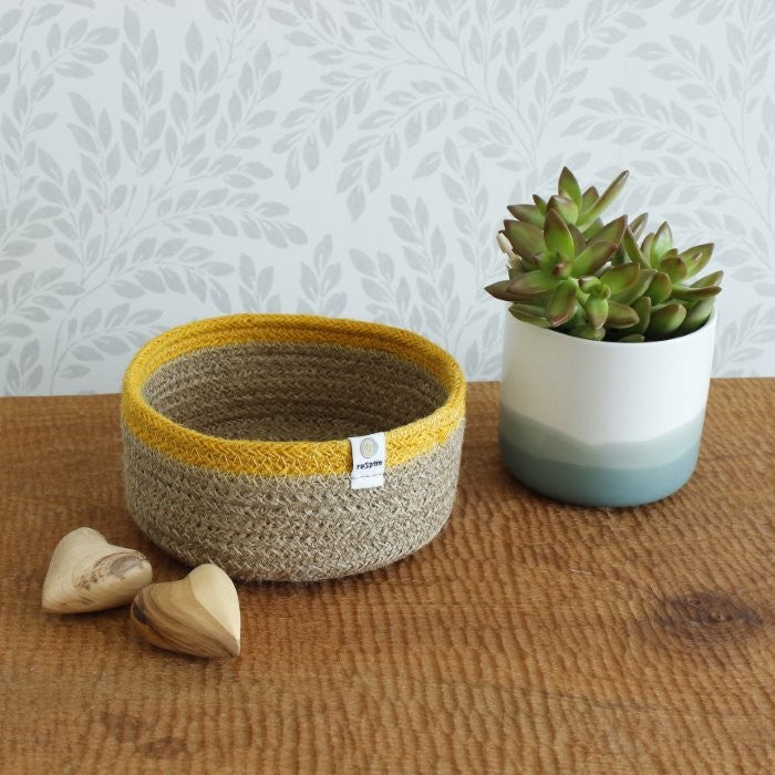 Jute Small Shallow Basket - Natural/Yellow